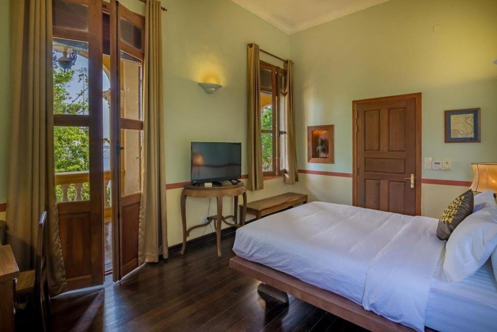 Отель Le Relais De Chhlong Кратьэх Экстерьер фото