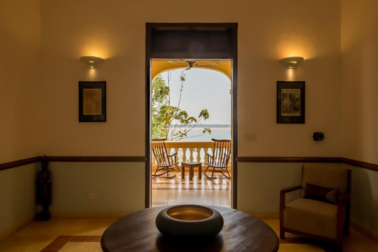 Отель Le Relais De Chhlong Кратьэх Экстерьер фото
