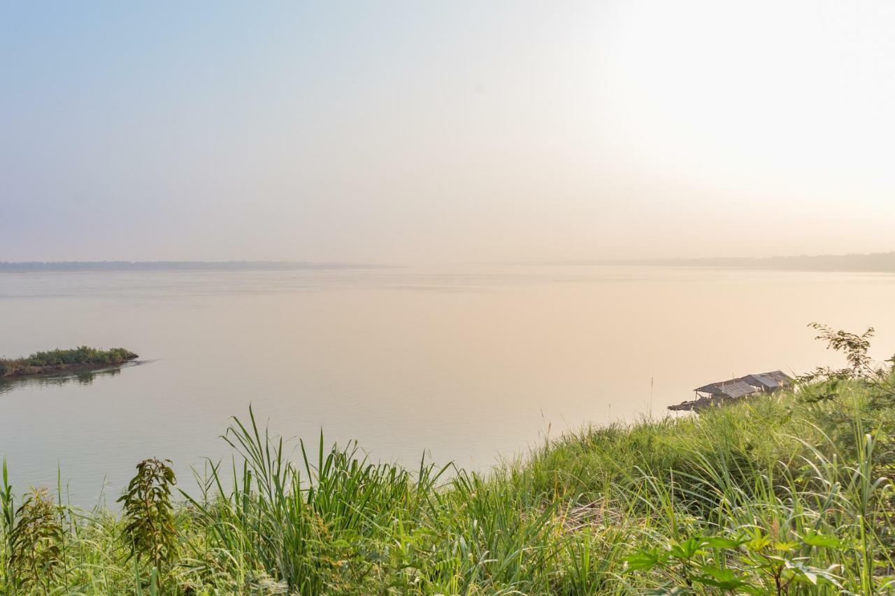 Отель Le Relais De Chhlong Кратьэх Экстерьер фото