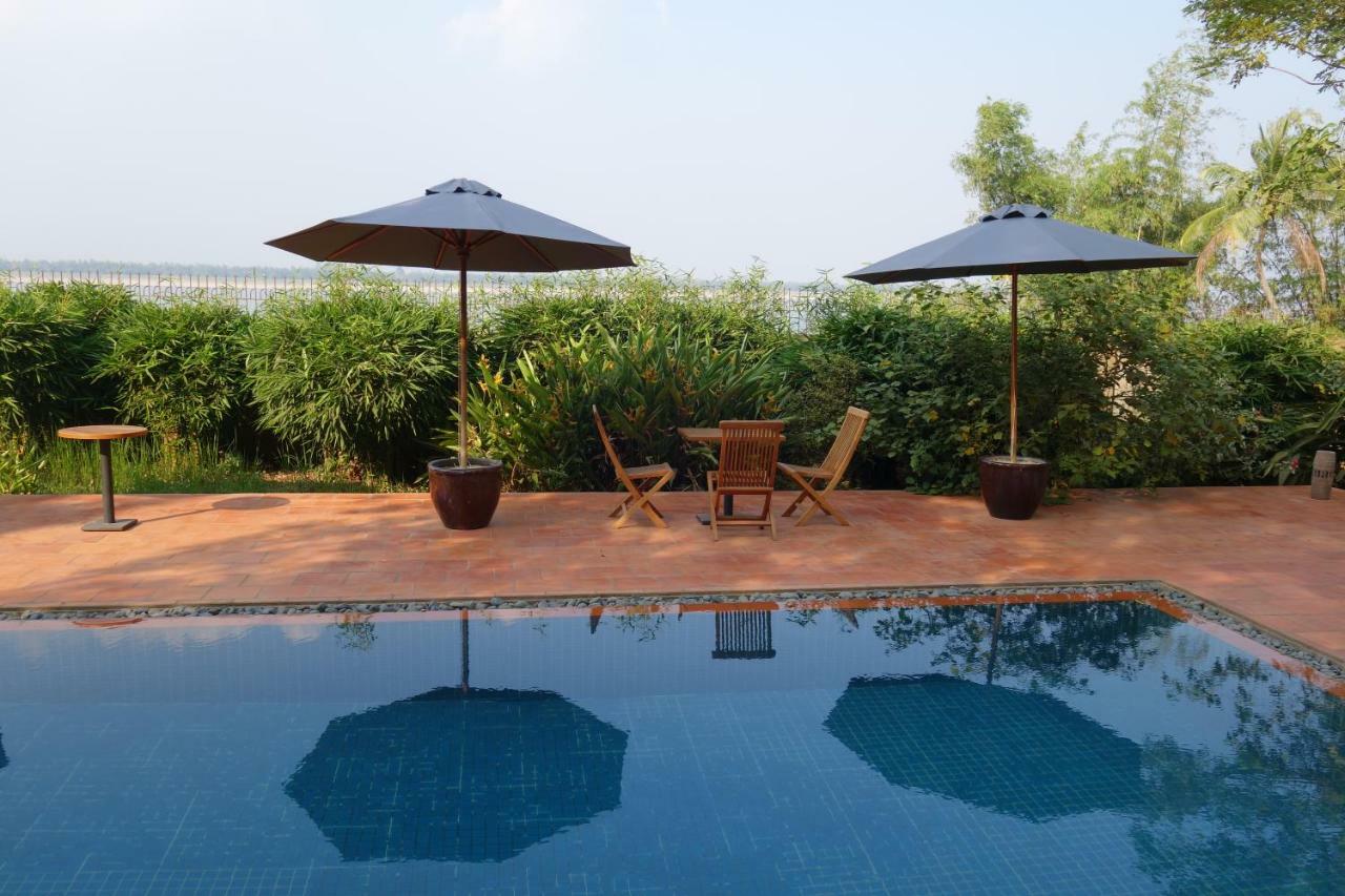 Отель Le Relais De Chhlong Кратьэх Экстерьер фото